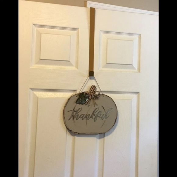 Thankful fall pumpkin - Picture 2 of 2